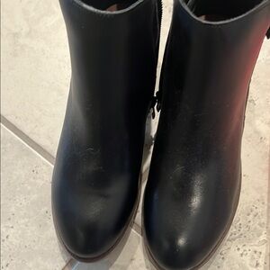 Jeossy Milan Sleek leather Black Ankle Booties with Waterproof Finish